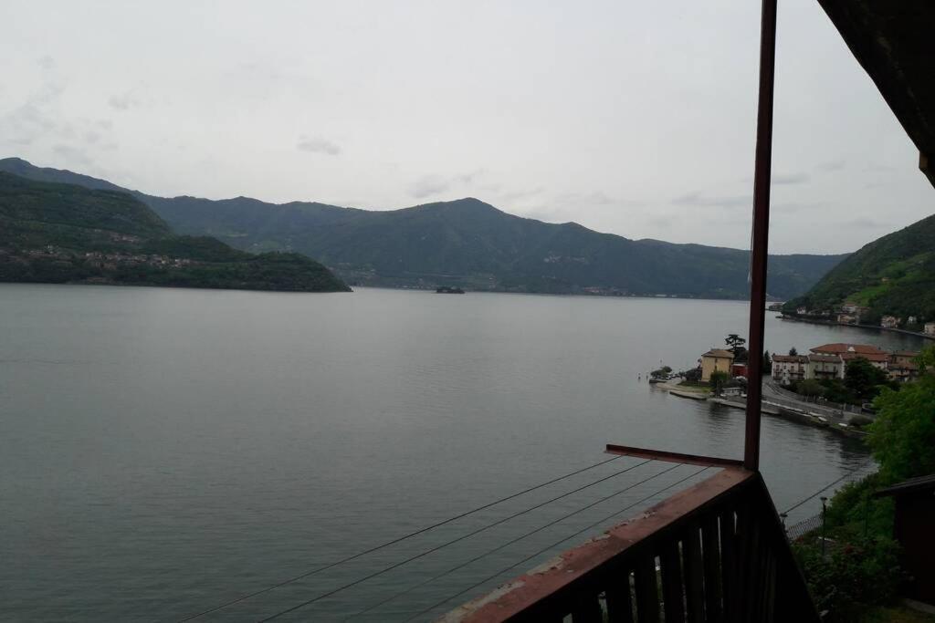 Appartamento Sul Lago D'Iseo Tavernola Bergamasca Luaran gambar