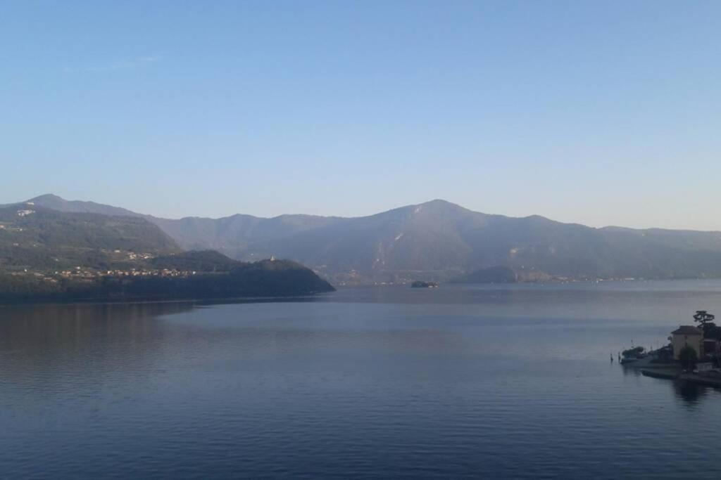 Appartamento Sul Lago D'Iseo Tavernola Bergamasca Luaran gambar