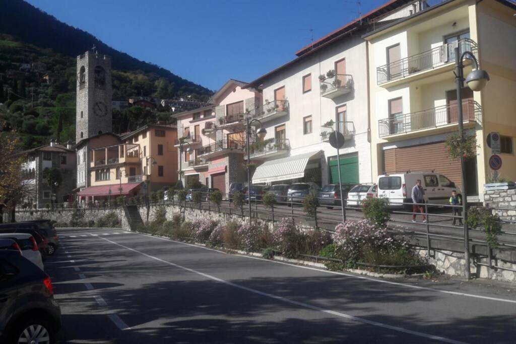 Appartamento Sul Lago D'Iseo Tavernola Bergamasca Luaran gambar